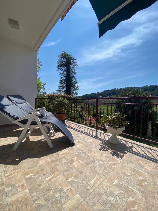 Casa Erceg Amor Vincit Omnia Skradin Esterno foto