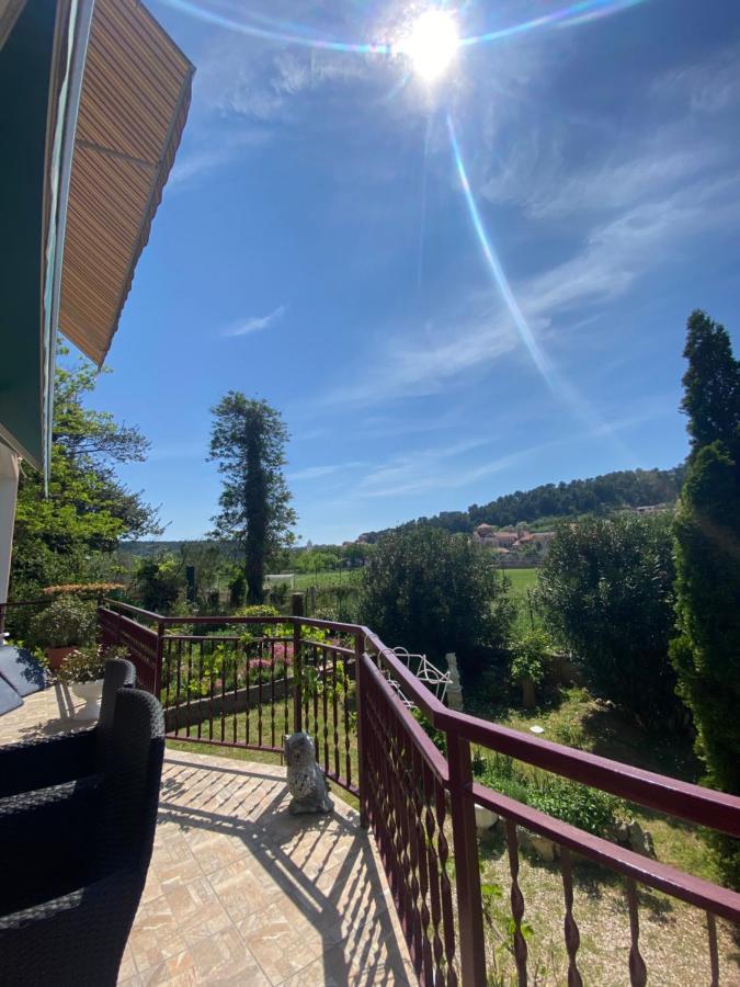 Casa Erceg Amor Vincit Omnia Skradin Esterno foto