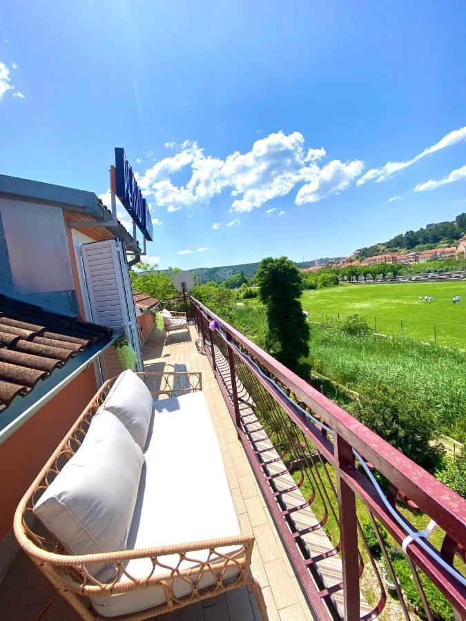 Casa Erceg Amor Vincit Omnia Skradin Esterno foto