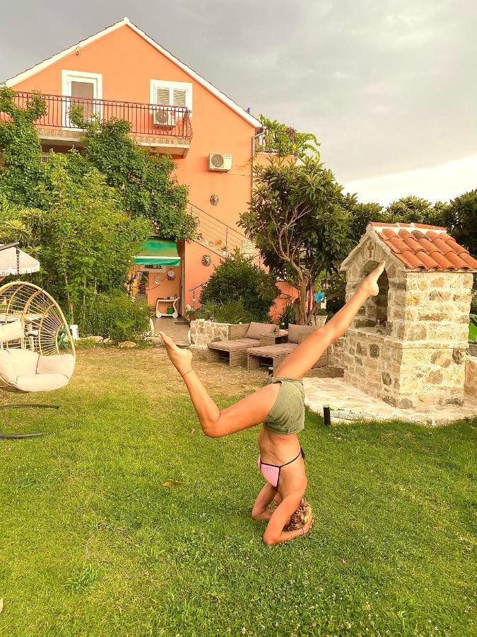 Casa Erceg Amor Vincit Omnia Skradin Esterno foto