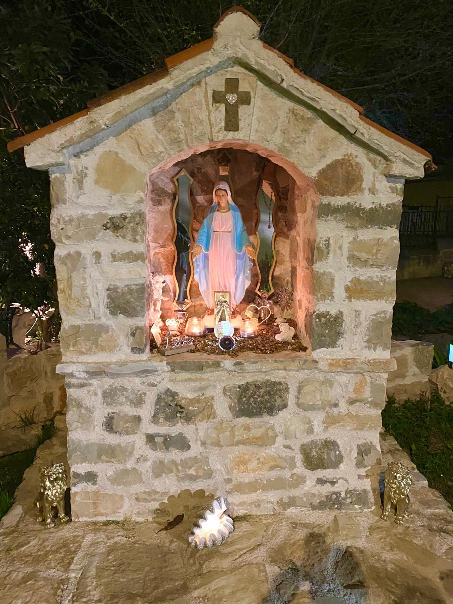Casa Erceg Amor Vincit Omnia Skradin Esterno foto