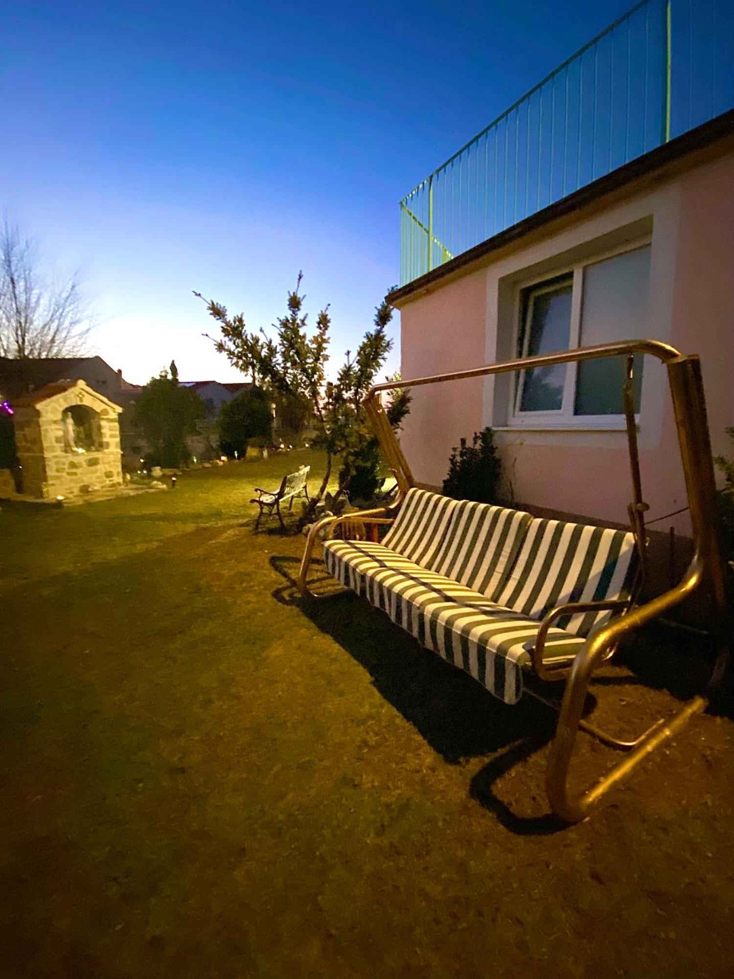 Casa Erceg Amor Vincit Omnia Skradin Esterno foto